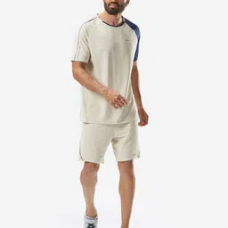 PERFLY By Decathlon Colour-Blocked Tshirts image 5