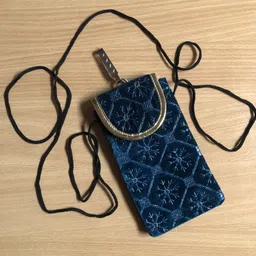 annaarzi Girls Blue Mobile Pouch-picture-12