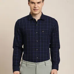 turtle Men Slim Fit Checkered Spread Collar Casual Shirt image 4