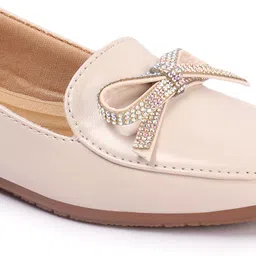 lavie Bellies For Women image 5