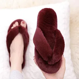 wolvesden Women Slippers image 2