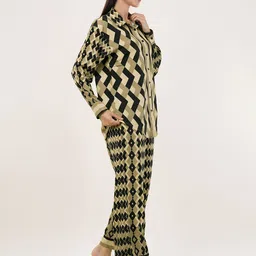 clobug Shirt Pant Co-ords Set image 5