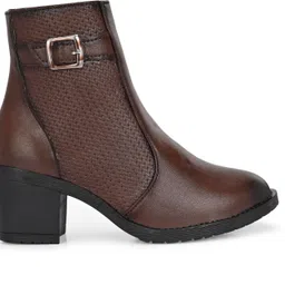 layasa Boots For Women image 3