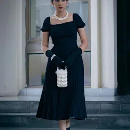 elaraa and co Women White Wristlet image 3