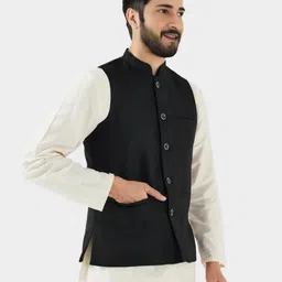 rocksy Solid Men Waistcoat image 4