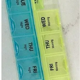 sherni 14-Day Pill Box image 2