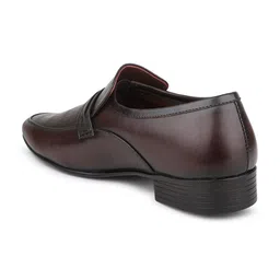 PRIVO by Inc.5 Men Textured Leather Formal Slip-On Shoes image 5