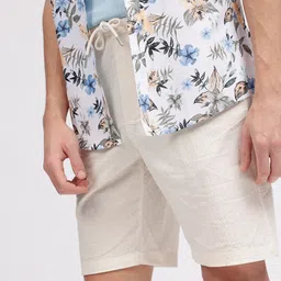 LINDBERGH Men Shorts image 5