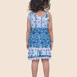 JUNITOS Girls Printed One Shoulder Sleeveless Top with Shorts image 5