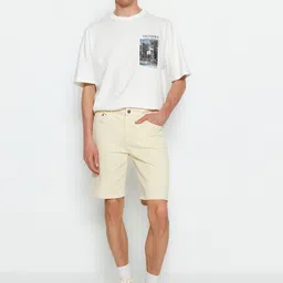Trendyol Men Mid-Rise Denim Shorts image 5