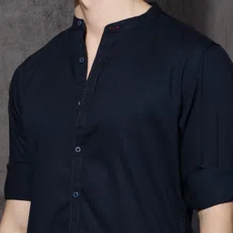 roadster Men Regular Fit Solid Casual Shirt image 2