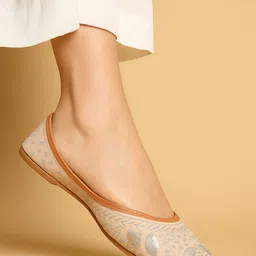 rtc royal trading company Jutis For Women image 3