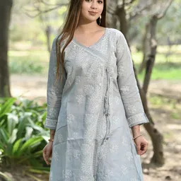 chikirpolo Women Chikan Embroidery Cotton Blend A-line Kurta-picture-15