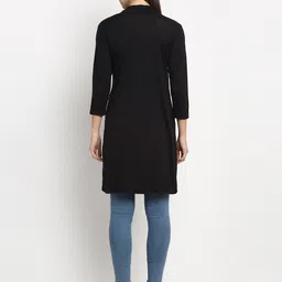 Rute Women Cotton Longline Open Front Shrug image 4