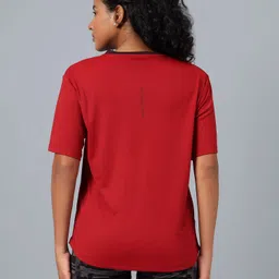 dida Women Solid Round Neck Polyester Red T-Shirt image 2
