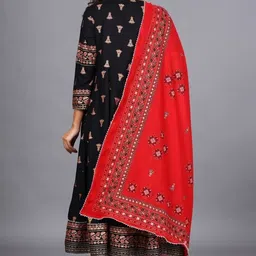 patni ethnic Women Viscose Rayon Kurta Pant Dupatta Set image 2