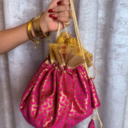 shagun shakti Women Pink Potli-picture-10