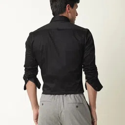 tanip Men Slim Fit Solid Spread Collar Casual Shirt image 2