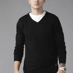 roadster Men Printed V Neck Black Sweater image 3