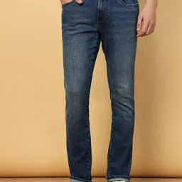 Wrangler Men Skanders Slim Fit Low-Rise Light Fade Stretchable Jeans image 2