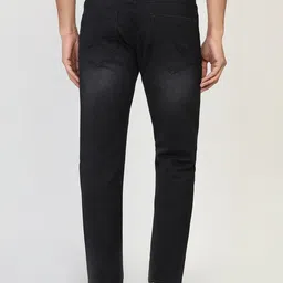 Blackberrys Men Slim Fit Low-Rise Light Fade Stretchable Jeans image 4