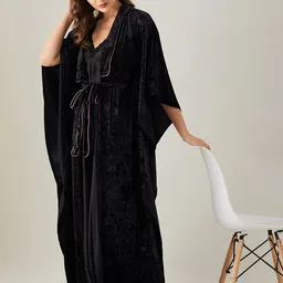 The Kaftan Company Women Black Solid Velvet Kaftan Nightdress image 4