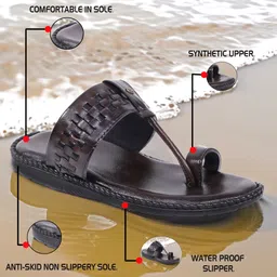 trendwalk Men Slippers image 3