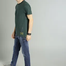 roadster Men Slim Mid Rise Blue Jeans image 5