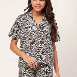 Moomaya Animal Printed Shirt With Shorts-image-27