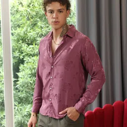 campus sutra Men Regular Fit Self Design Spread Collar Casual Shirt image 3