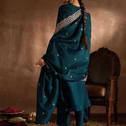 indo era Women Silk Blend Kurta Pant Dupatta Set image 2