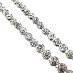 FEMMIBELLA Silver-Plated American Diamond Studded Anklet With Ghungroo image 2