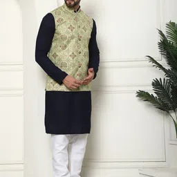 SOJANYA Men Regular Pure Cotton Kurta with Churidar image 5