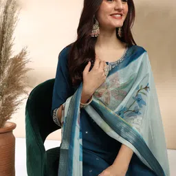 mokosh Women Silk Blend Kurta Pant Dupatta Set image 4