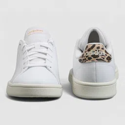 adidas ADVANTAGE BASE Sneakers For Women image 5