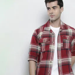 the indian garage co. Men Regular Fit Checkered Casual Shirt image 1