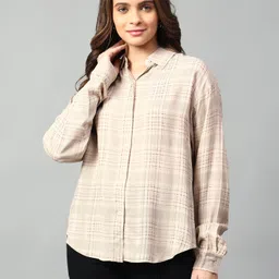 kotty Women Oversized Fit Checkered Spread Collar Casual Shirt image 4