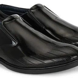 golden foot Perfect choice for men’s fashion, lifestyle & everyday wear Slip On For Men image 3