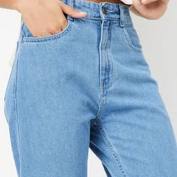 max Women Regular Mid Rise Blue Jeans image 3