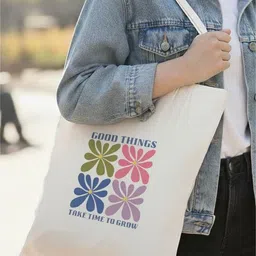 zori Women White Tote-picture-10