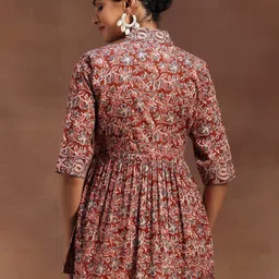 libas Women Printed Pure Cotton A-line Kurta image 3