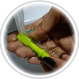 speechgears V-Pen Attachment Teether and Feeder image 3