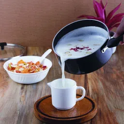 cello Non Stick Sauce Pan/ Milk Pan 1.5 Ltr With Lid Milk Pan 17 cm diameter with Lid 1.5 L capacity image 2
