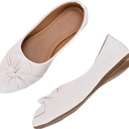 ravis Stylish and Comfortable Bellies For Women image 5