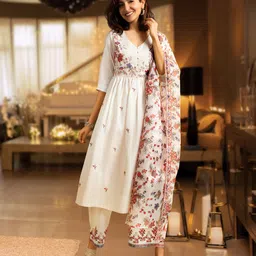 W Floral Embroidered Thread Work Pure Cotton A Line Kurta With Trousers & Dupatta-picture-20