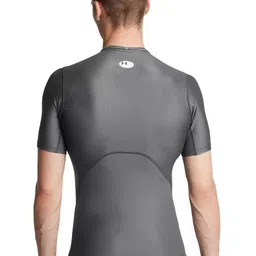 UNDER ARMOUR Men Solid Round Neck Slim Fit T-shirt image 3