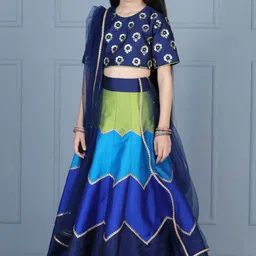 THE LITTLE CELEBS Girls Embellished Sequinned Ready to Wear Lehenga & Blouse With Dupatta image 2