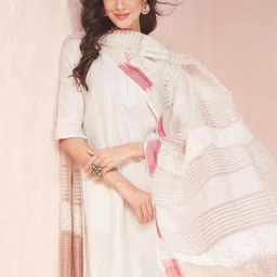 Fabindia Embroidered Cotton Silk Dupatta with Chikankari image 4