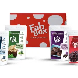 Fabbox Mixed Berries 70g, Burnt Garlic Cashews 70g, Pudina Makhana 83g, Belgian Chocolate Cookies 91g - Gift Box-image-12
