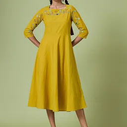 OKHAI Floral Embroidered Cotton Fit & Flare Midi Dress-image-9
